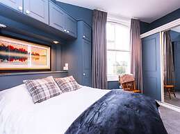 Summerfield Pub & Boutique Rooms