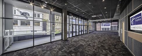 Holiday Inn Express Adelaide City Centre by IHG