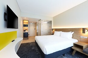 Holiday Inn Express Adelaide City Centre by IHG
