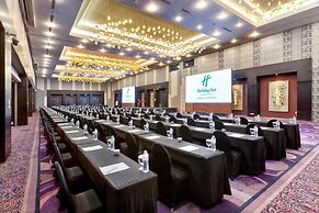 Holiday Inn Bandung Pasteur by IHG