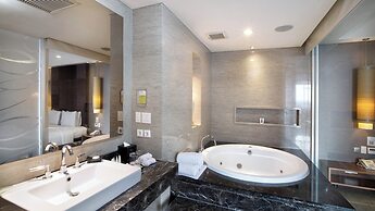 Holiday Inn Bandung Pasteur by IHG