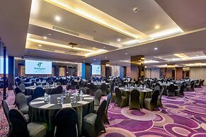 Holiday Inn Bandung Pasteur by IHG