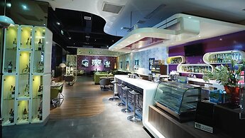 Holiday Inn Bandung Pasteur by IHG