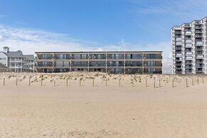 Bimini 105 2 Bedroom Condo by RedAwning