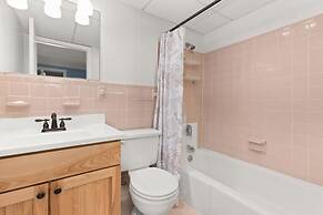 Bimini 105 2 Bedroom Condo by RedAwning