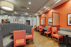 Drury Inn & Suites Phoenix Chandler Fashion Center