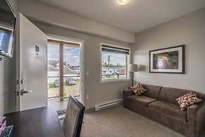 Sportsman's Inn on the Harbour Front