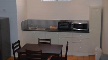 Penguin Seaside Motel