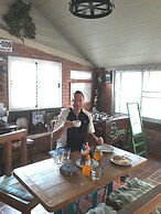 Scenic Riverside Resort