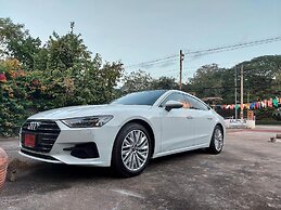 Scenic Riverside Resort