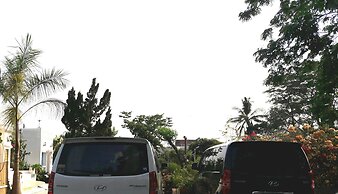 Scenic Riverside Resort