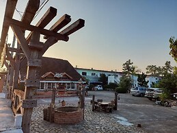 Scenic Riverside Resort