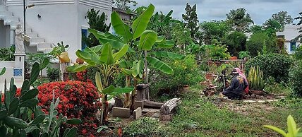 Scenic Riverside Resort