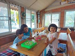 Scenic Riverside Resort