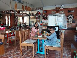 Scenic Riverside Resort