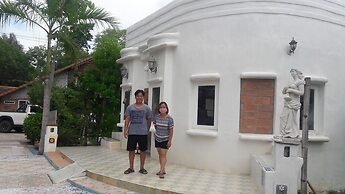 Scenic Riverside Resort