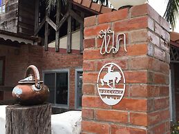 Scenic Riverside Resort