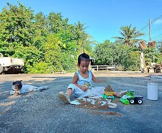 Scenic Riverside Resort