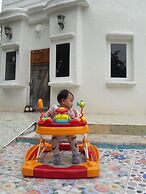 Scenic Riverside Resort