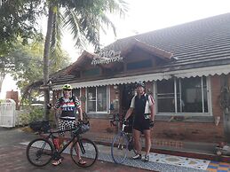 Scenic Riverside Resort