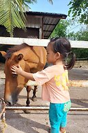 Scenic Riverside Resort