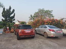 Scenic Riverside Resort