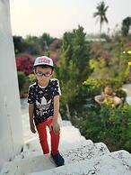 Scenic Riverside Resort