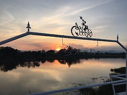 Scenic Riverside Resort