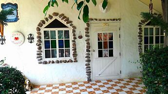 Scenic Riverside Resort