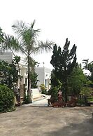 Scenic Riverside Resort