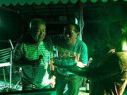 Scenic Riverside Resort