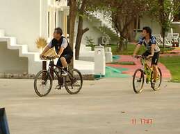 Scenic Riverside Resort