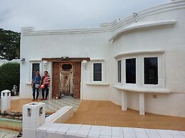 Scenic Riverside Resort