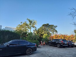 Scenic Riverside Resort