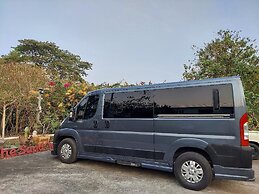 Scenic Riverside Resort