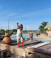 Scenic Riverside Resort