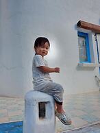 Scenic Riverside Resort