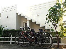 Scenic Riverside Resort