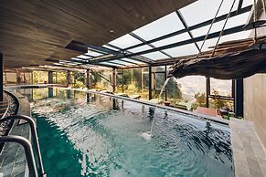 Sapa Jade Hill Resort & Spa