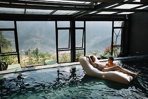 Sapa Jade Hill Resort & Spa