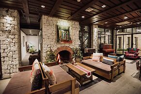 Sapa Jade Hill Resort & Spa