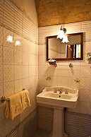 Sarna Residence