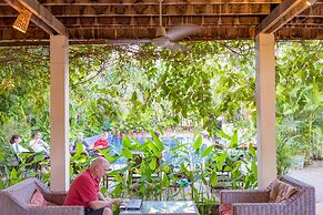 Sambor Village Hotel