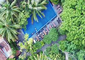 Sambor Village Hotel