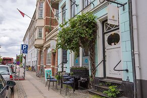 The Churchill 4 by Daniel&Jacob’s