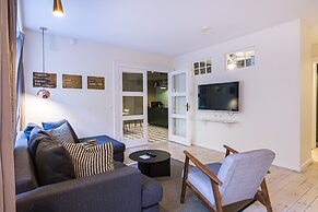 The Churchill 4 by Daniel&Jacob’s