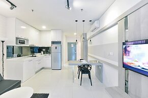 Summer Suites Residences by Subhome