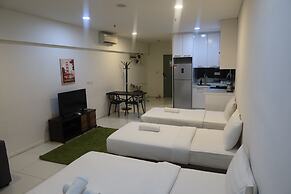 Summer Suites Residences by Subhome