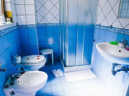 Diana Inn Accomodations