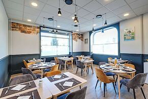 Brit Hotel Roanne - Le Grand Hotel